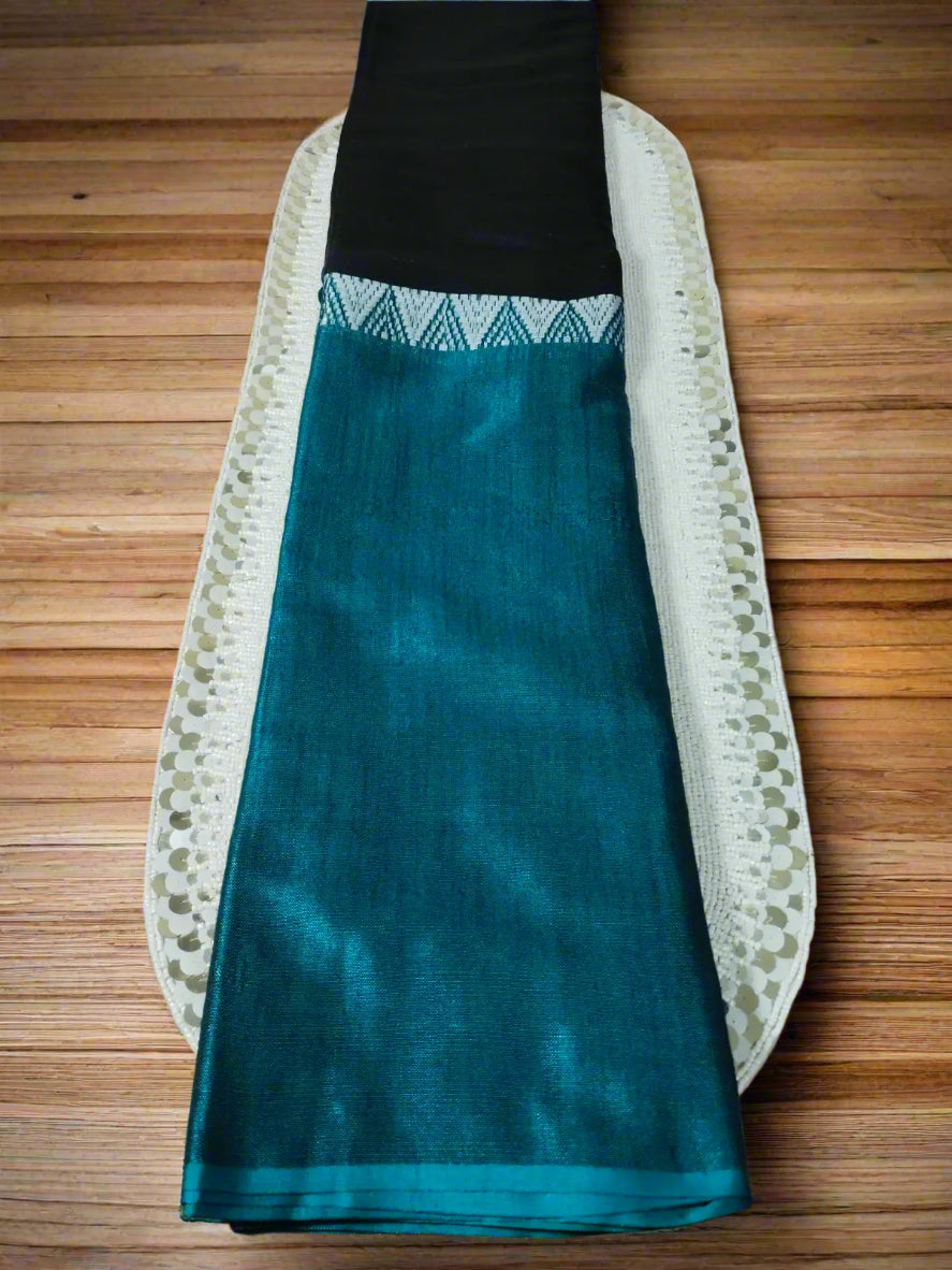 Green Linen Blend Saree with Woven Design & Zari