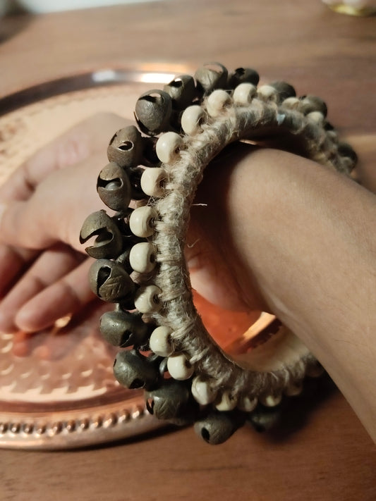 Jute & White Red Beaded Ghungroo Bangle
