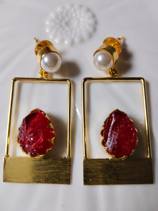 Red Dyed Stone & Pearl Gold Polished Earrings