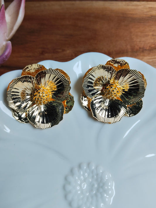 18K Gold Plated Textured Floral Studs