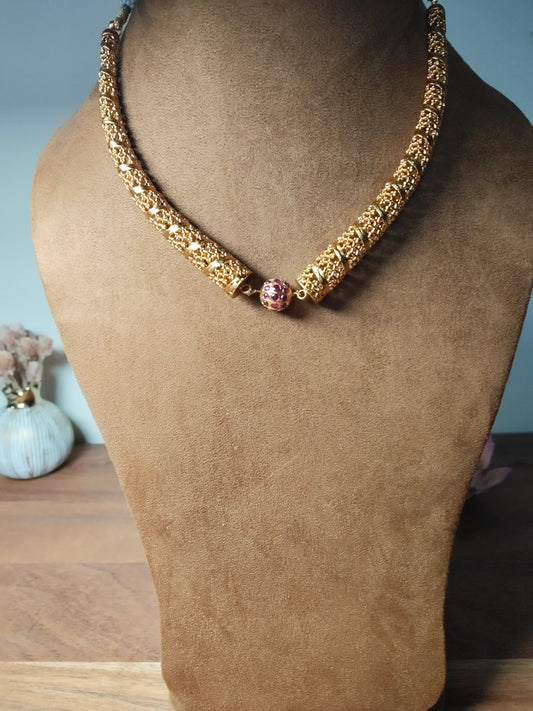 Pink Real Kemp Ball Matte Finish Kante Necklace