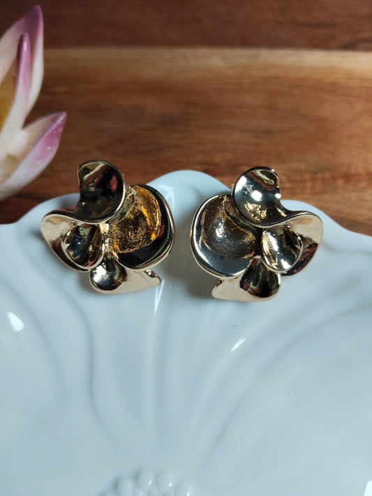 Gold 100% Zinc Abstract Studs