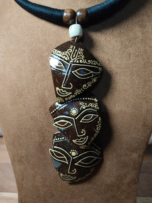 Coconut Shell Lady Face Necklace Set