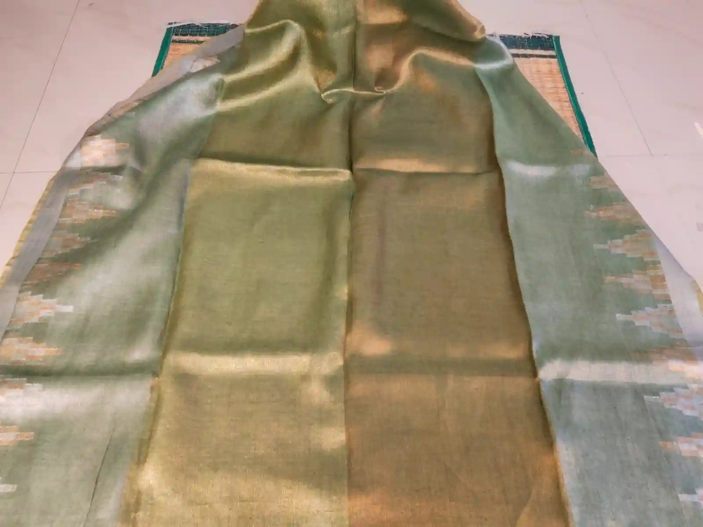 Metallic Green Zari Linen Saree