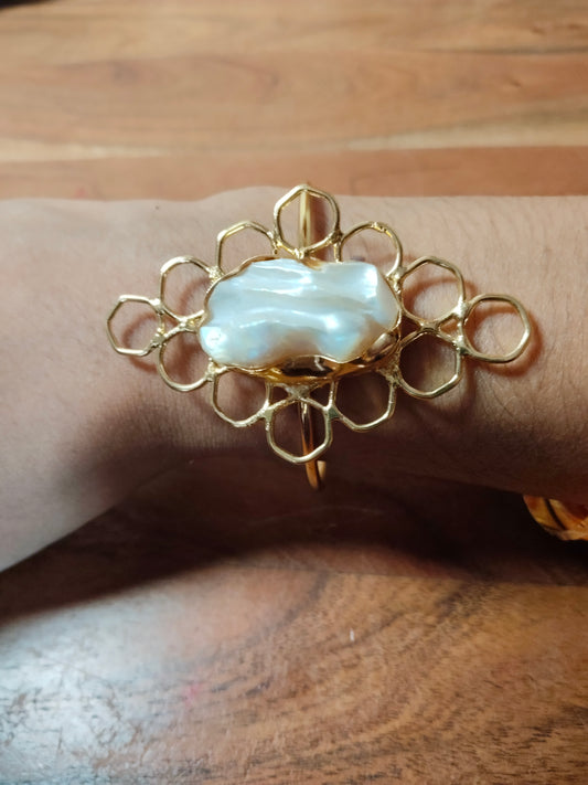 Gold Hexagon Baroque Pearl Bangle