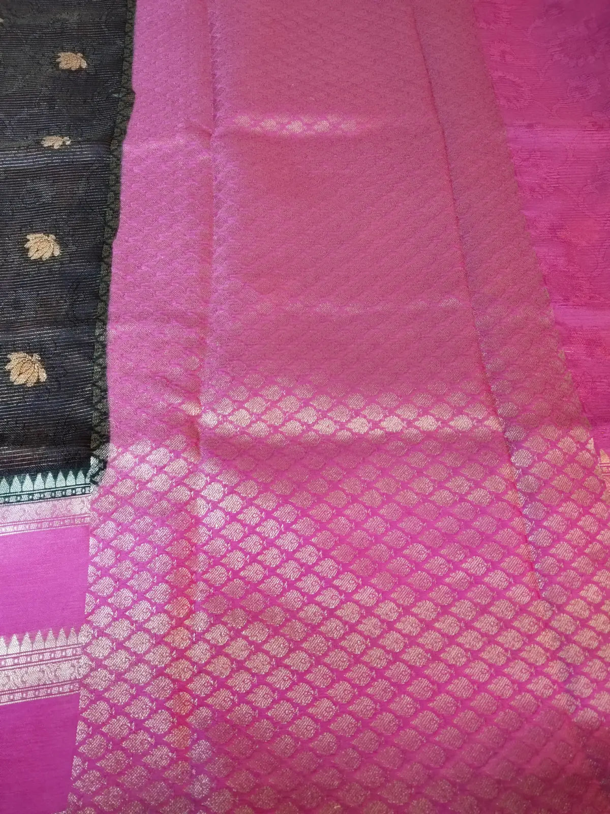 Pallu of Black & Pink Handwoven Semi Silk Saree