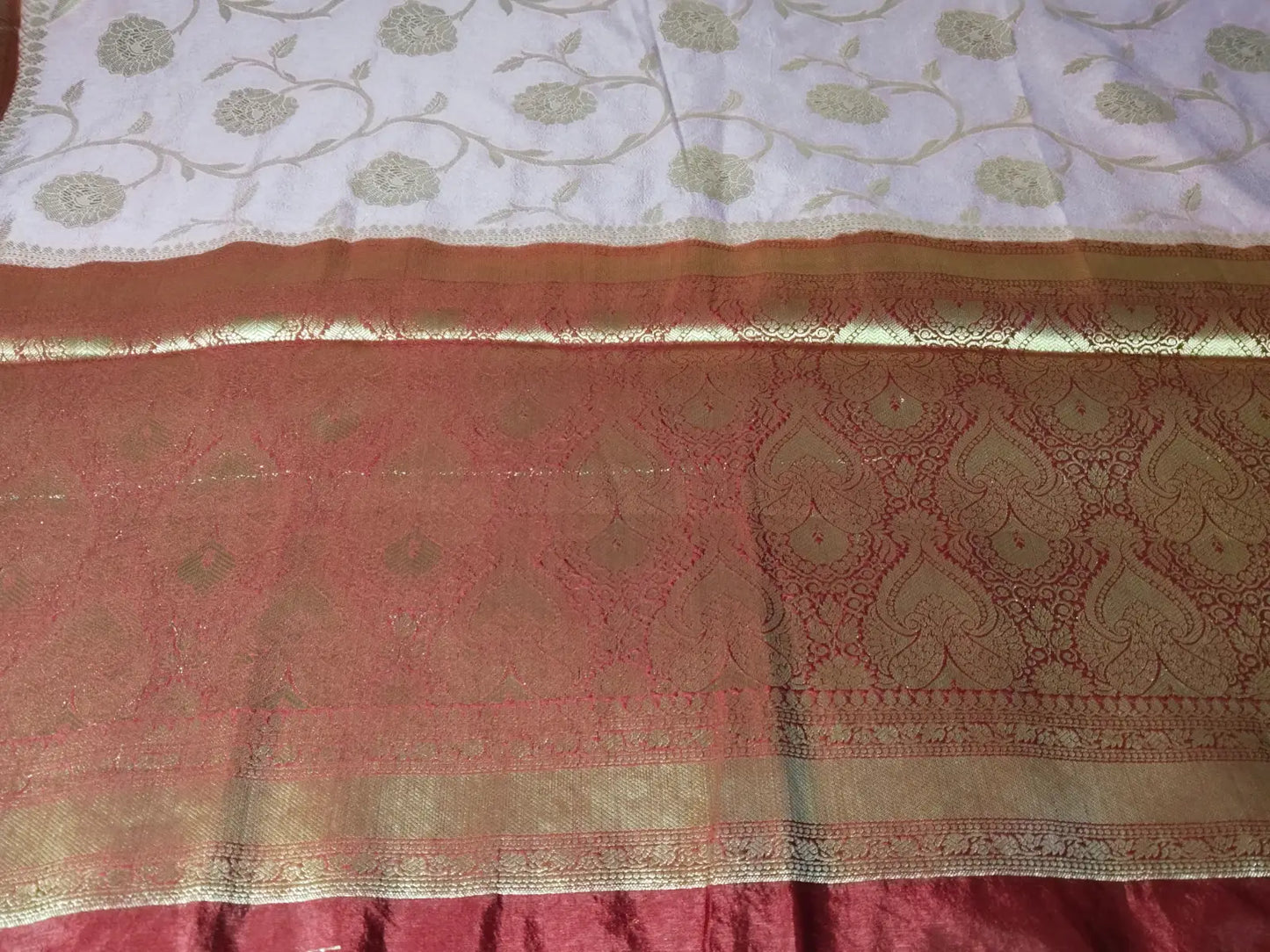 Pallu of Lilac Handwoven Semi Silk Saree with Jaal Design