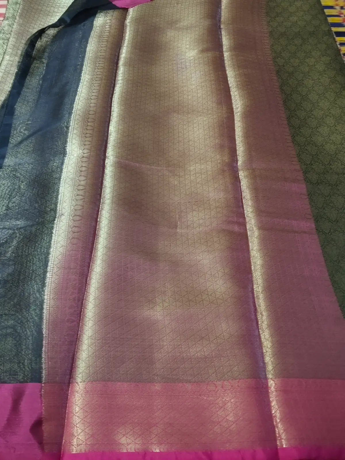 Pallu of Black Kora Muslin Saree with Tanchoi Design & Paisley Border