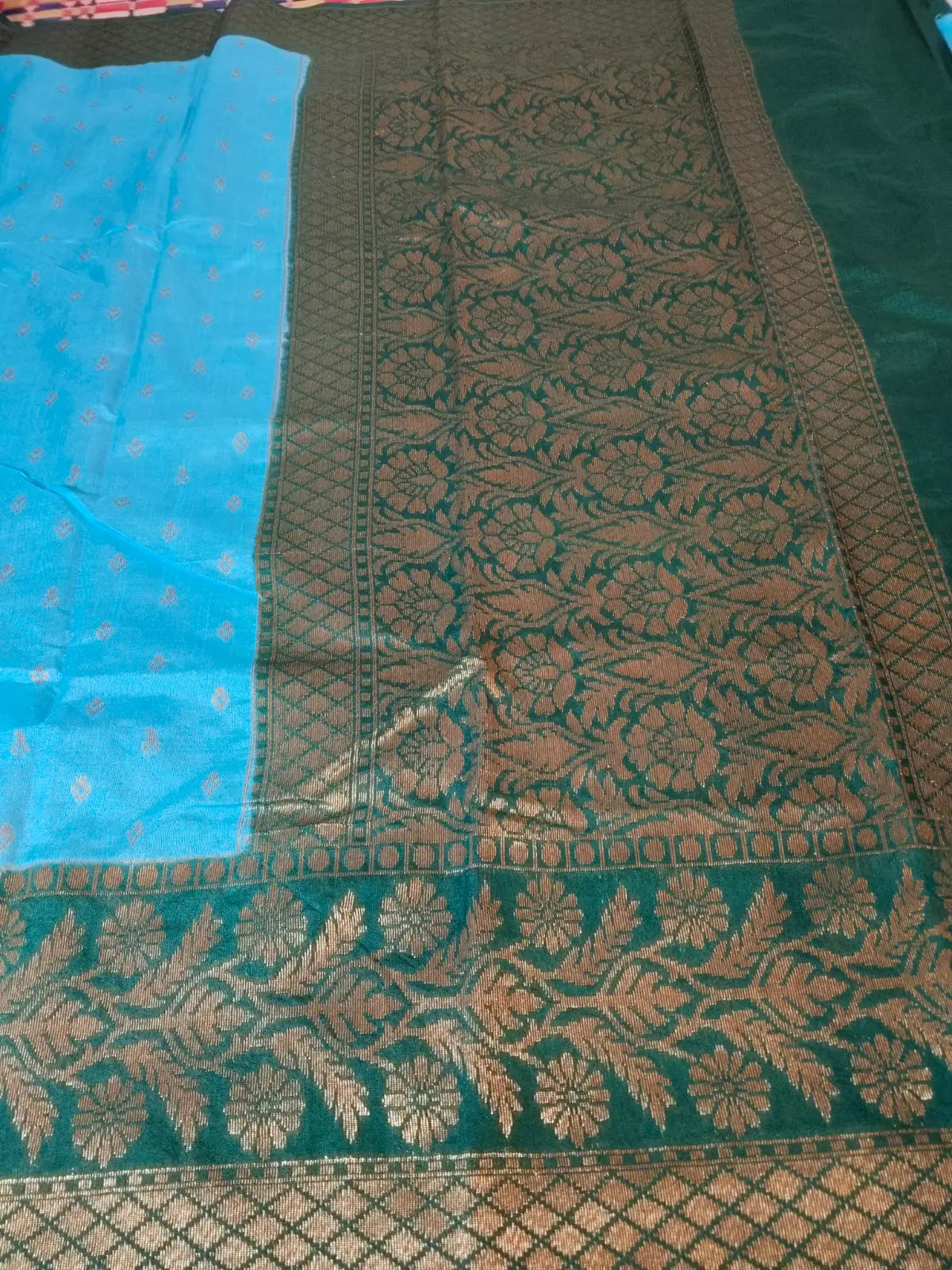 Pallu of Sea Green & Green Handwoven Semi Silk Saree