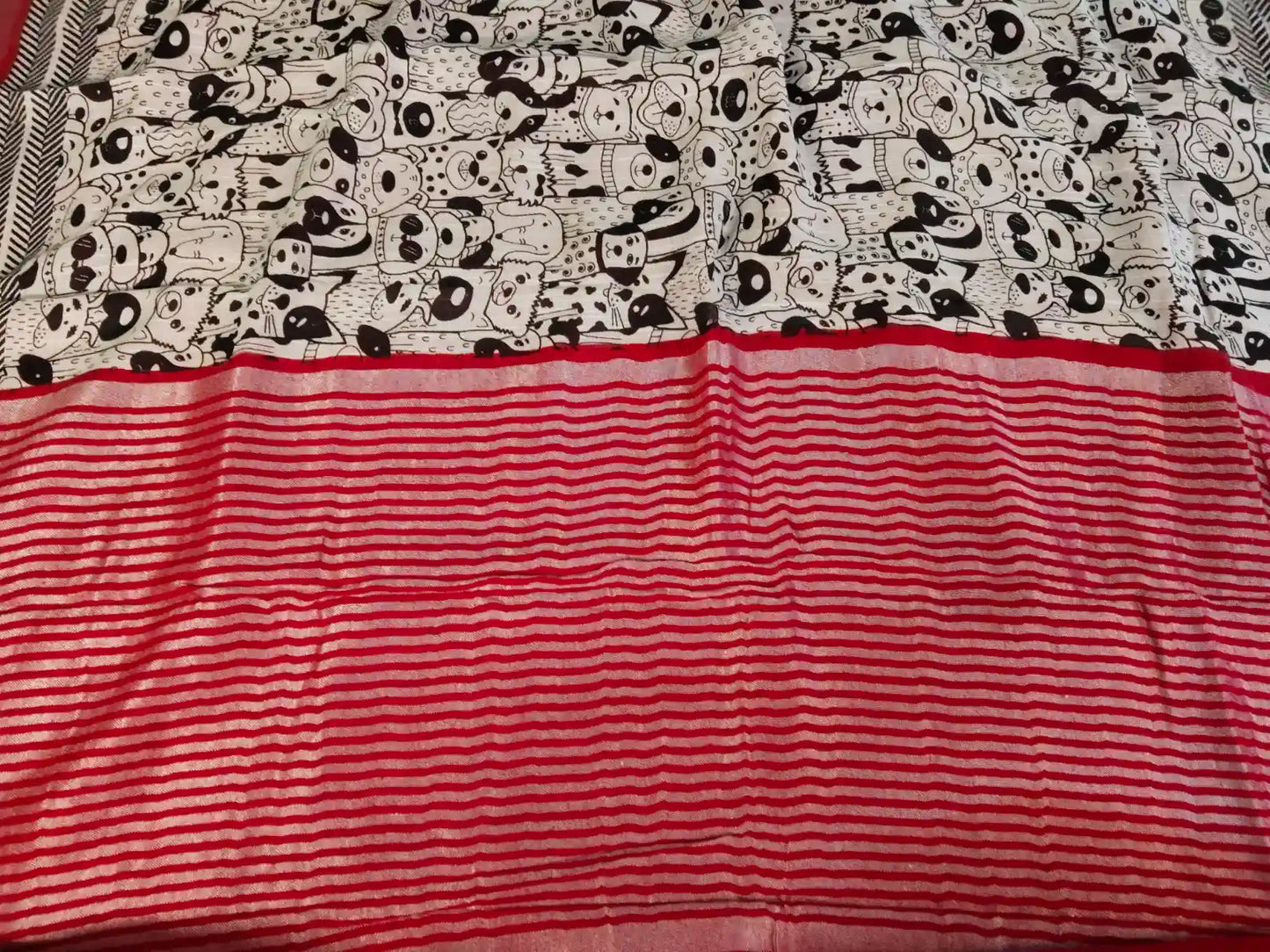 Pallu of Black & White Cotton Pet Theme Saree