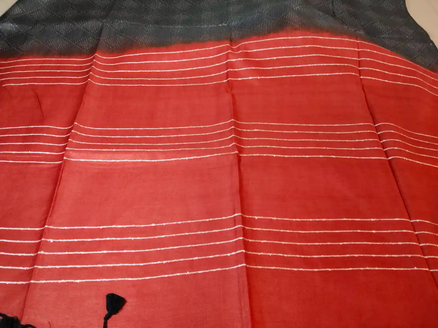 Pallu of Gray & Red Cotton Viscose Saree