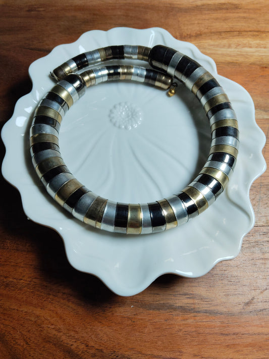 Gold Silver Black Circular Hasli