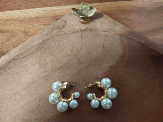 5 Pearl Beads Studs
