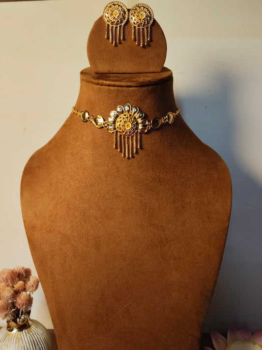 Gold Half Flower Choker Necklace Set