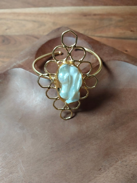 Gold Hexagon Baroque Pearl Bangle