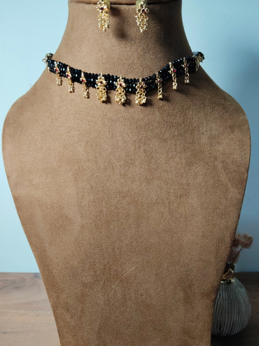 Patva Beaded Choker with Studs
