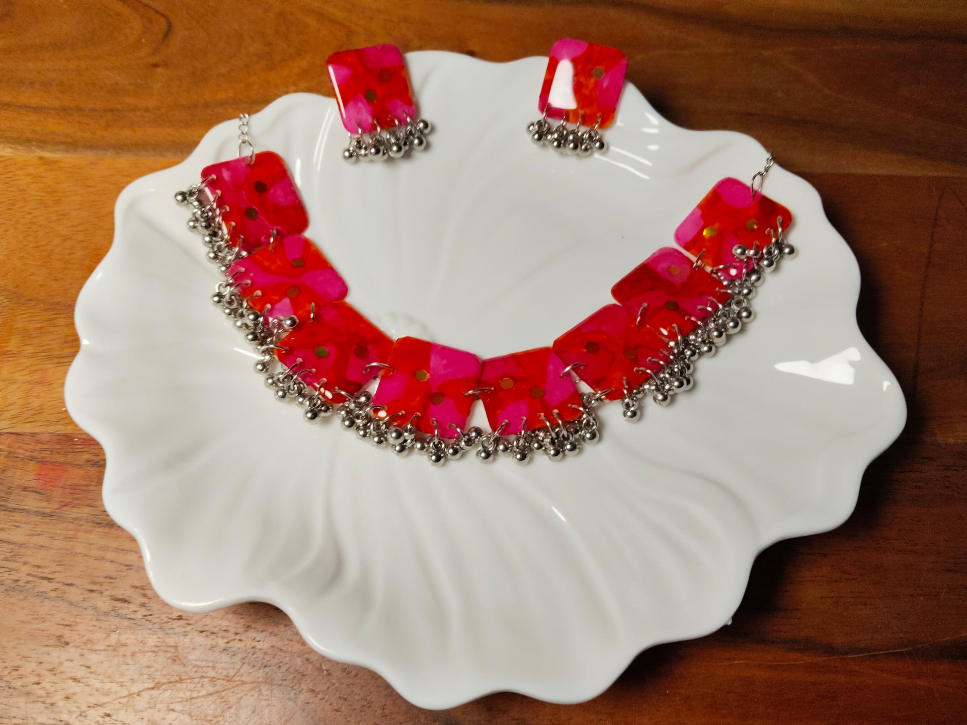 Shades of Pink & Silver Resin Necklace Set