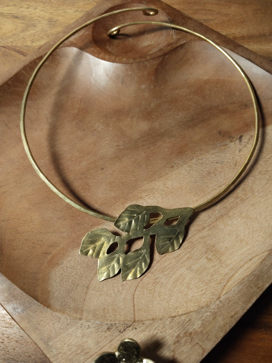 Dhokra Leaf Hansuli