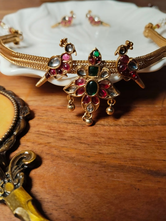 Pink Green White Kemp Gold Polished Necklace Set